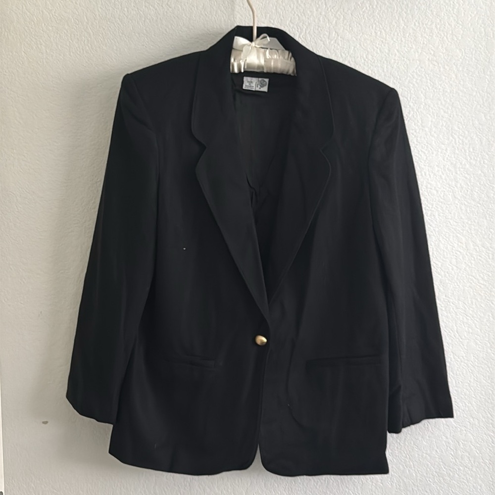 SAG HARBOR WOOL BLAZER BLACK POCKETS LINED GOLD BUTTON